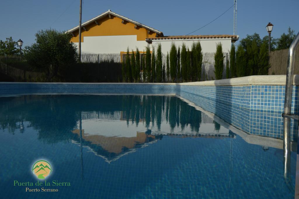 Apartamentos Puerta Sierra Puerto Serrano Bagian luar foto